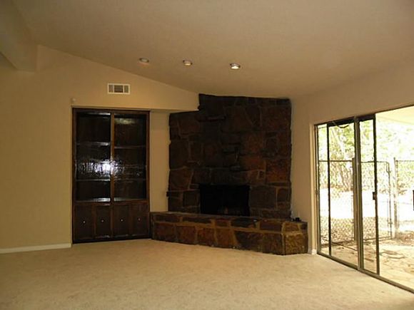 22_11671557_18_1404022119_636x435